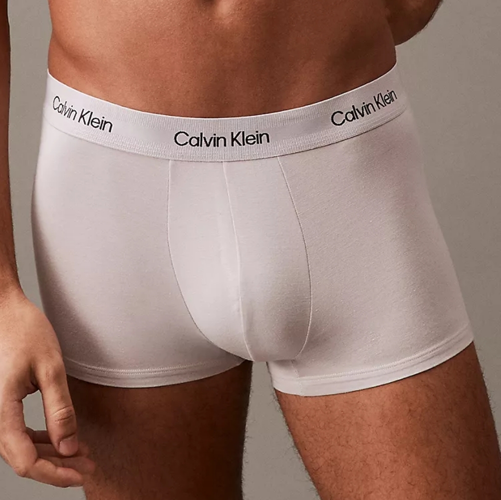 NEW Calvin Klein Men's Ultra Soft Modern Boxer Trunk Underwear Size Medium